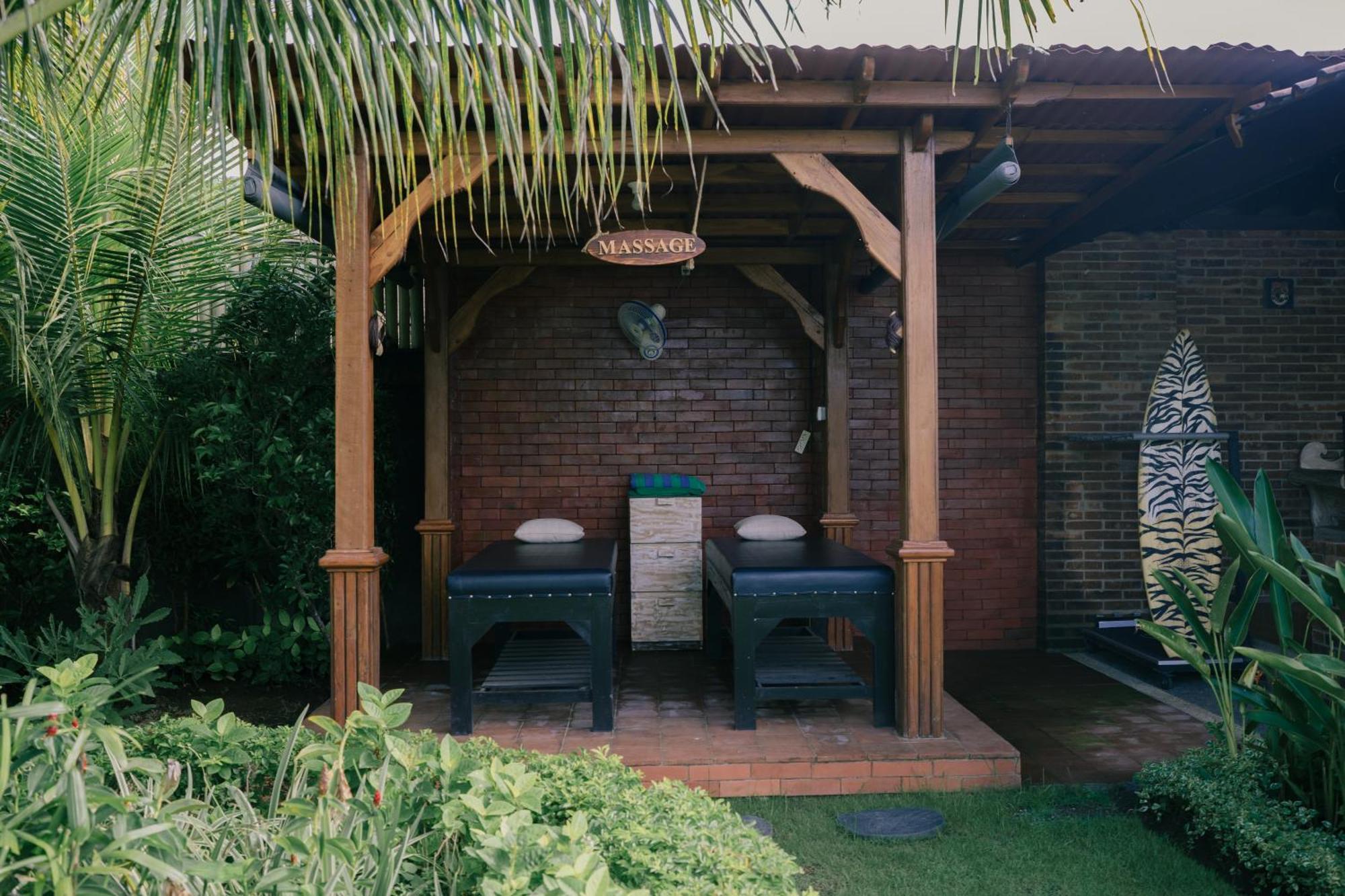 Uluwatu Jungle Villa Exterior photo