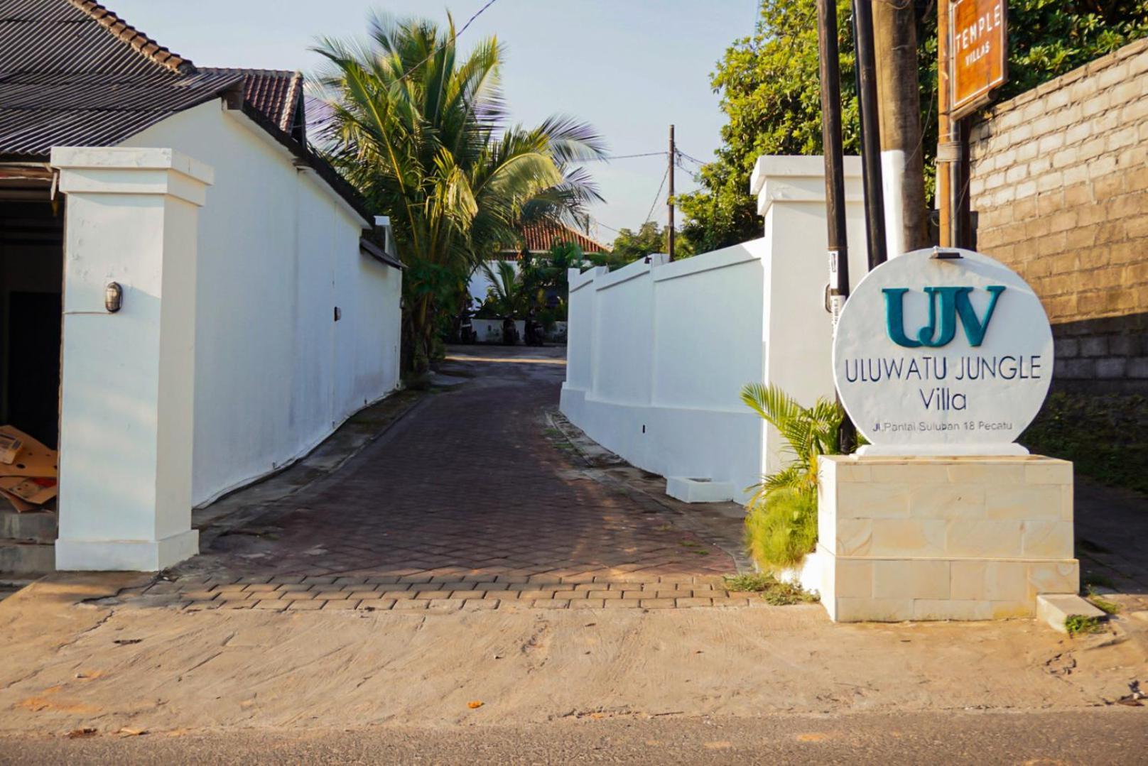 Uluwatu Jungle Villa Exterior photo